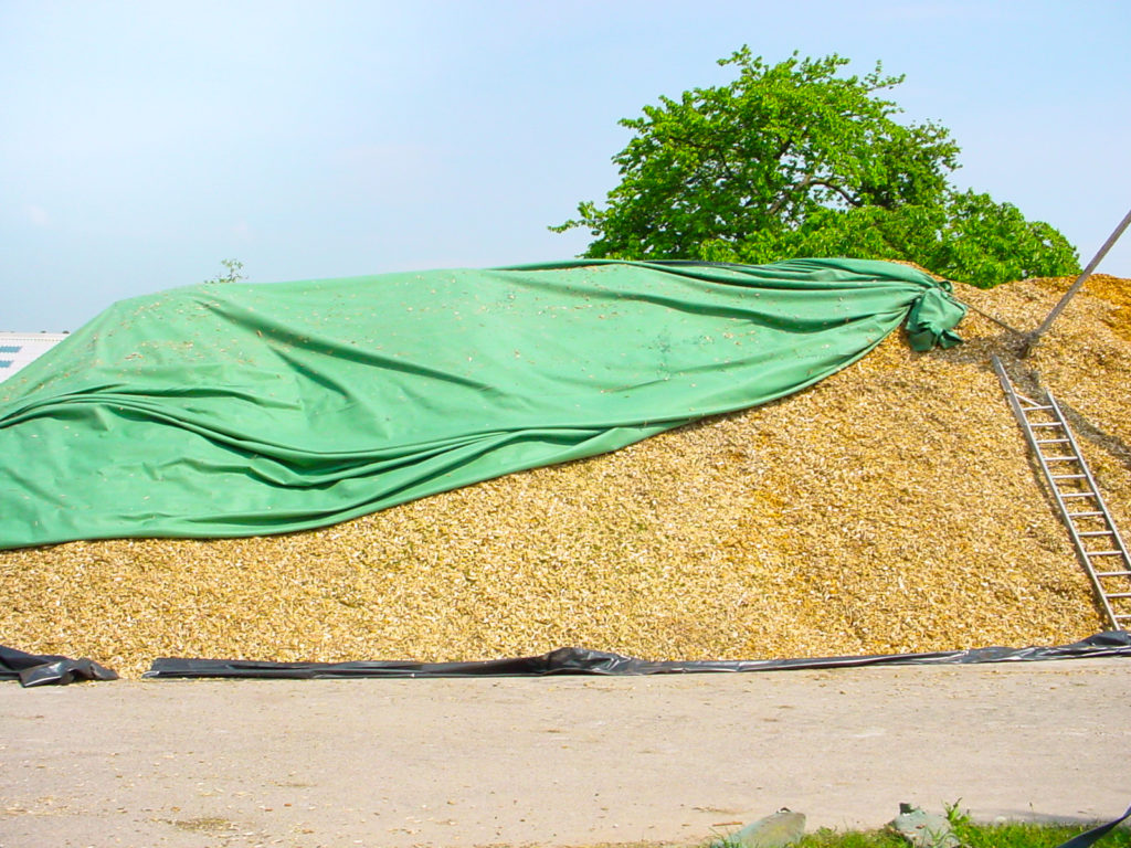 Accélérer le séchage de la biomasse grâce à un géotextile respirant et ultra résistant